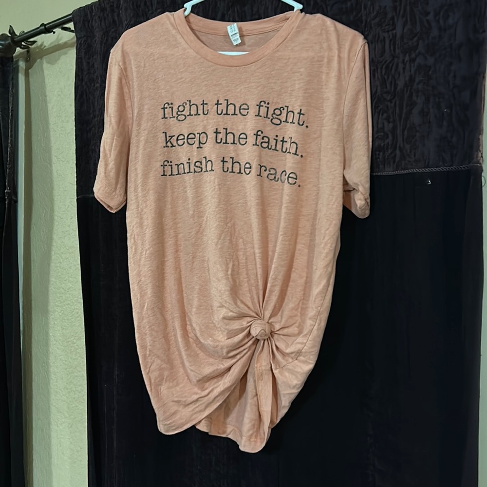 pink t-shirt